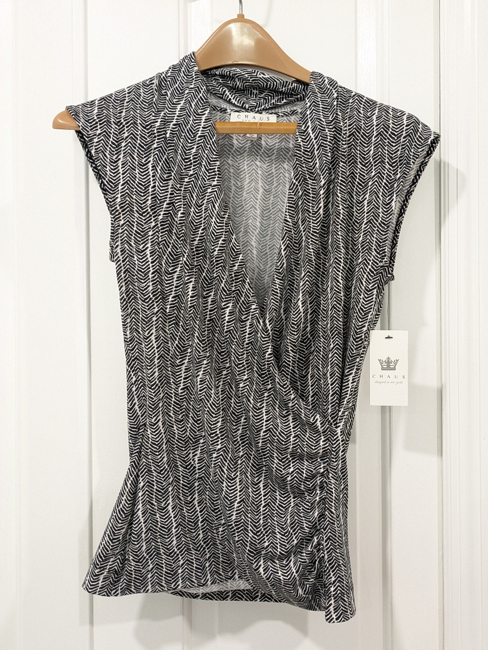 Chaus Sleeves Top, Size S
